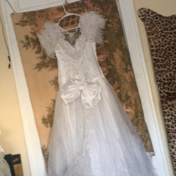 Vintage wedding dress 90 beast 30 waist 36 , 90 inches long - Picture 7 of 12
